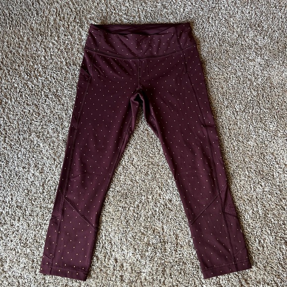 Lululemon Pace Rival Crop Burgundy Color Size 6 - Picture 6 of 9